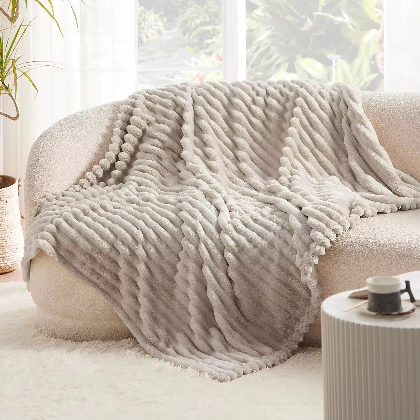 Ultra soft fleece Throw blanket(50"x60")